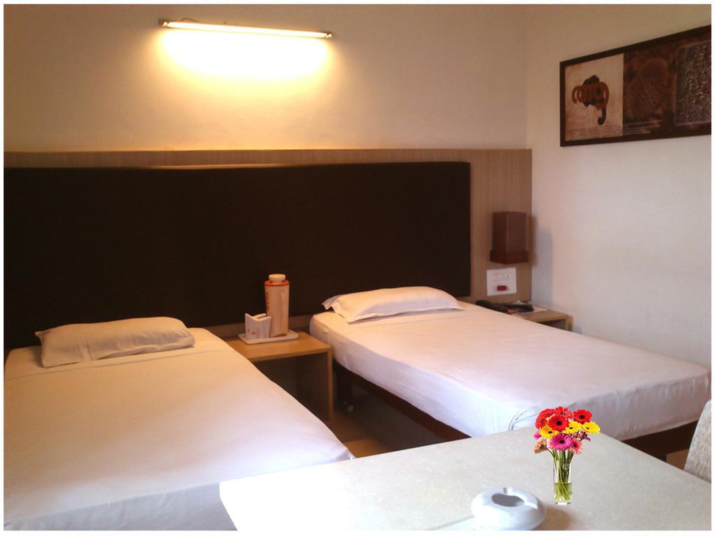 Bharat Hotel Kochi Extérieur photo