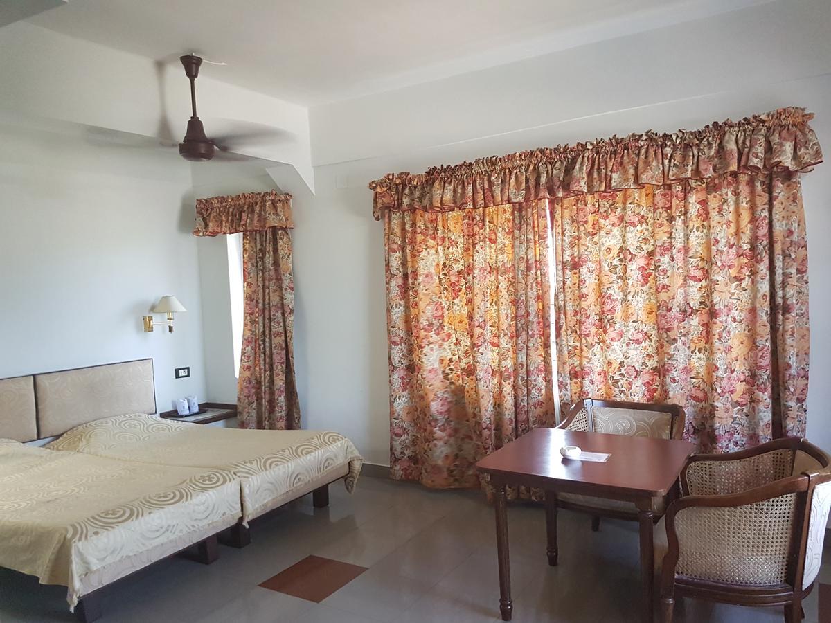 Bharat Hotel Kochi Extérieur photo