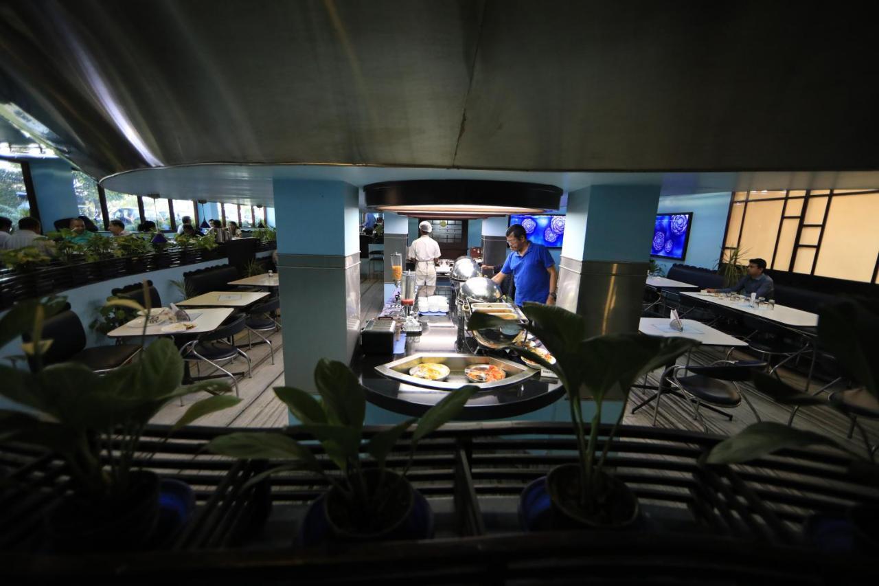Bharat Hotel Kochi Extérieur photo